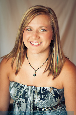 2011-07 Katlin, Senior-7